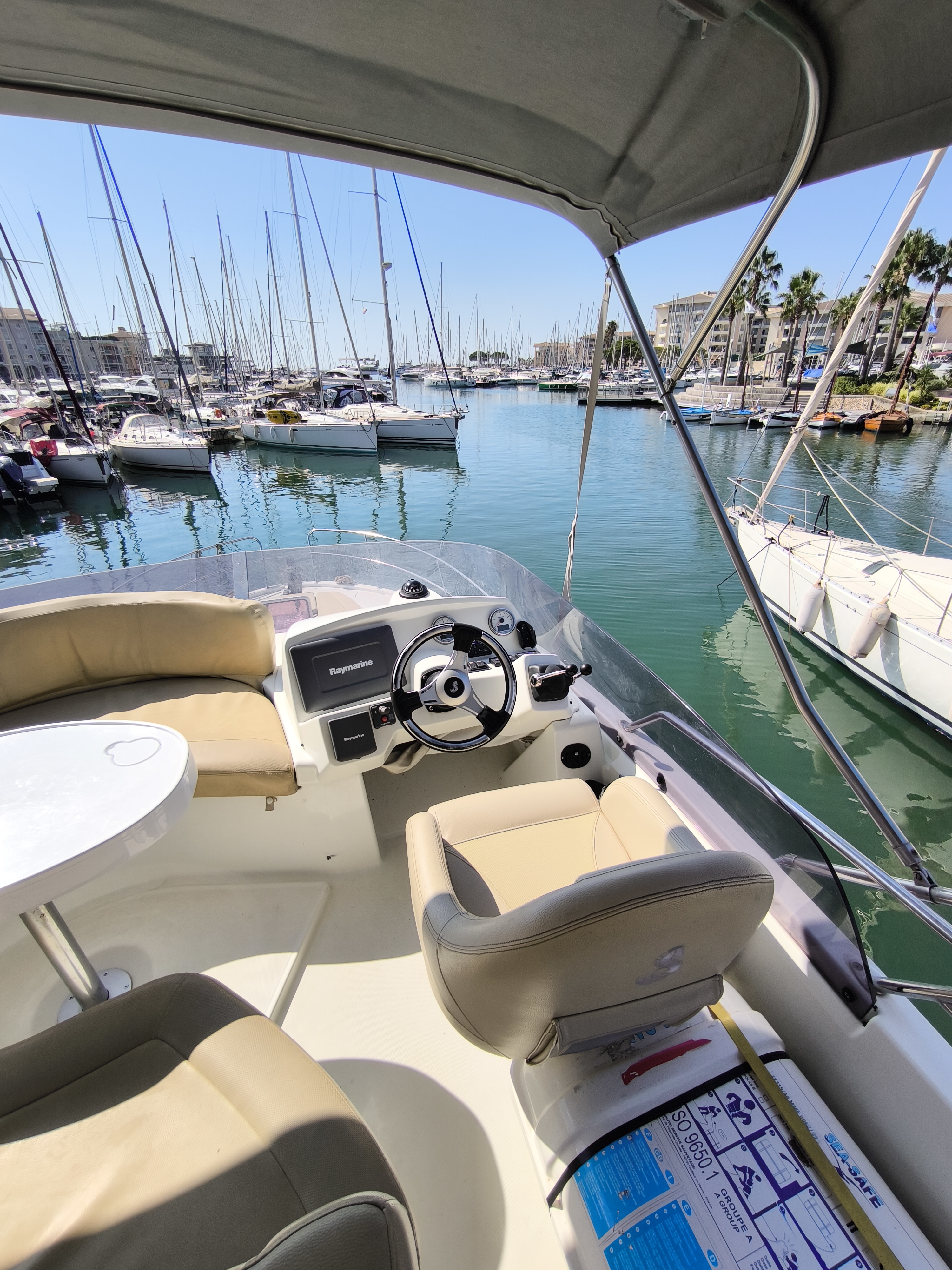 slider 60 Beneteau Antares 36